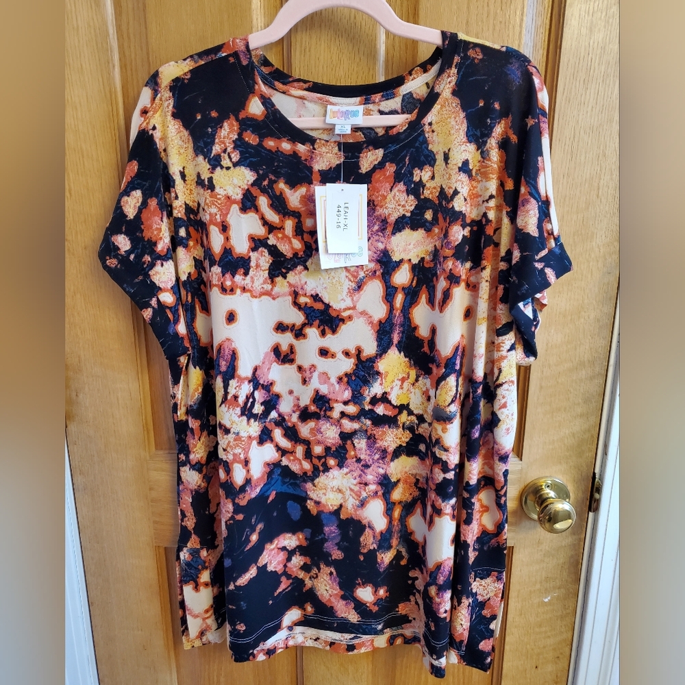 NWT XL Lularoe Leah Tunic